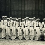 1961 - Erster Auftritt des neu gegründeten Spielmannszuges Rösebeck