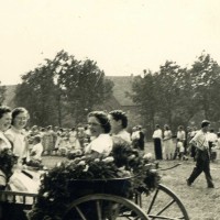 1957