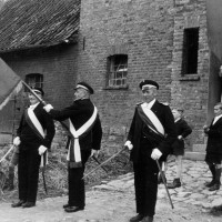 1951