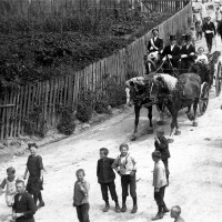 1925