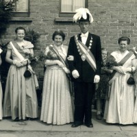 1957