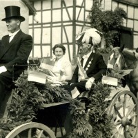 1957